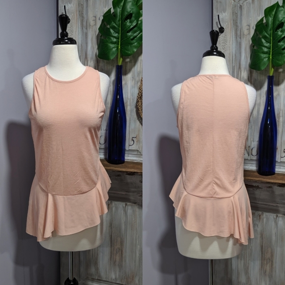 Zara Tops - 🌺 3 for 15 🌺Zara asymmetrical hem sleeveless blouse